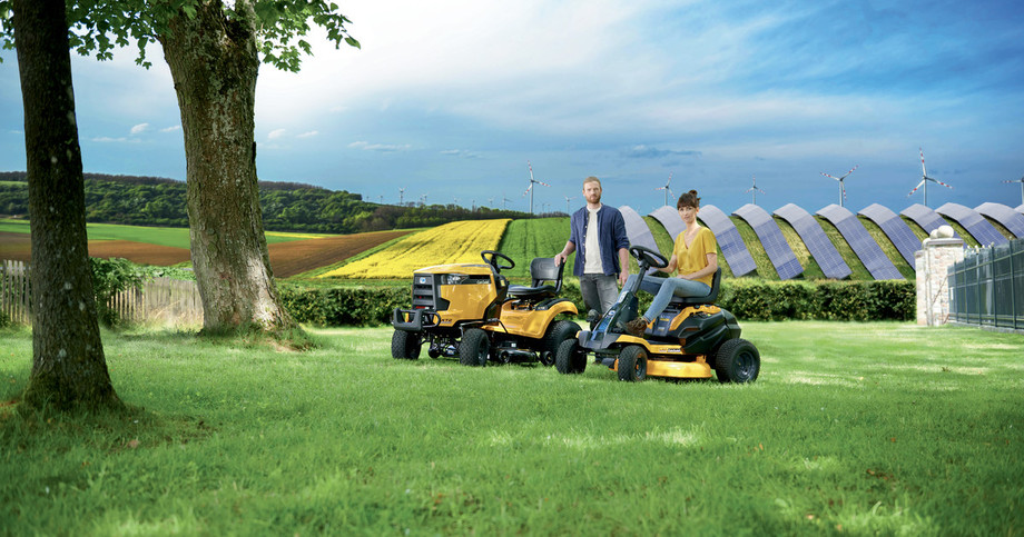 Découvrez la puissance de l'électrique grâce à la nouvelle technologie batterie Cub Cadet Nouveau - Minirider et autoportée à batterie
