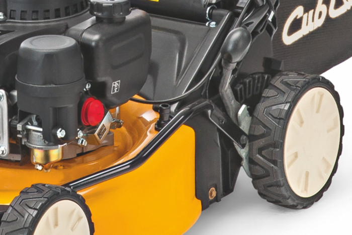 Réglage centralisé de la hauteur de coupe Tondeuse Cub Cadet