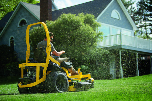 Zero-Turn Cub Cadet