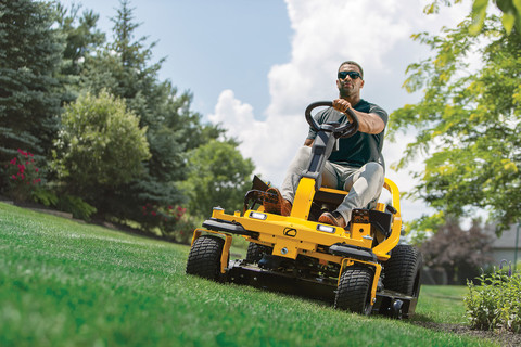 Zero-Turn Cub Cadet XZ6