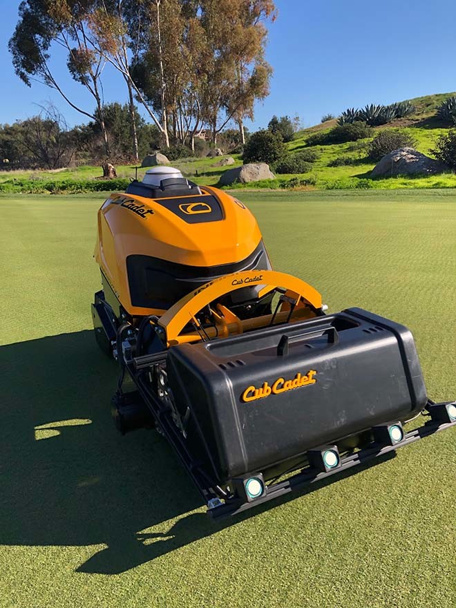 Robot de tonte Cub Cadet pour golfs 